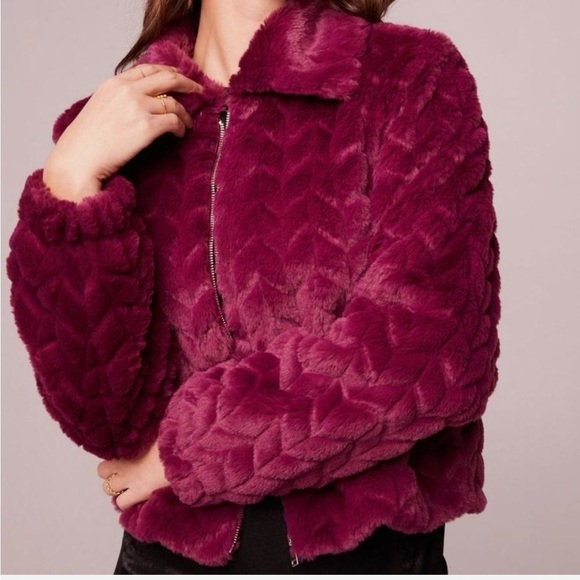 Band Of The Free Val Faux Fur Chevron collard Rhubarb red Jacket coat Small - Picture 11 of 11